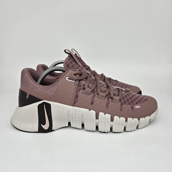 New Nike Free Metcon 5 'Smokey Mauve' Women's Workout Shoes Size 8 - Picture 3 of 8